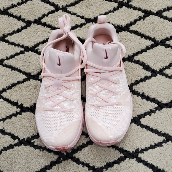 Nike Women's Metcon Flyknit 3 - Picture 3 of 6